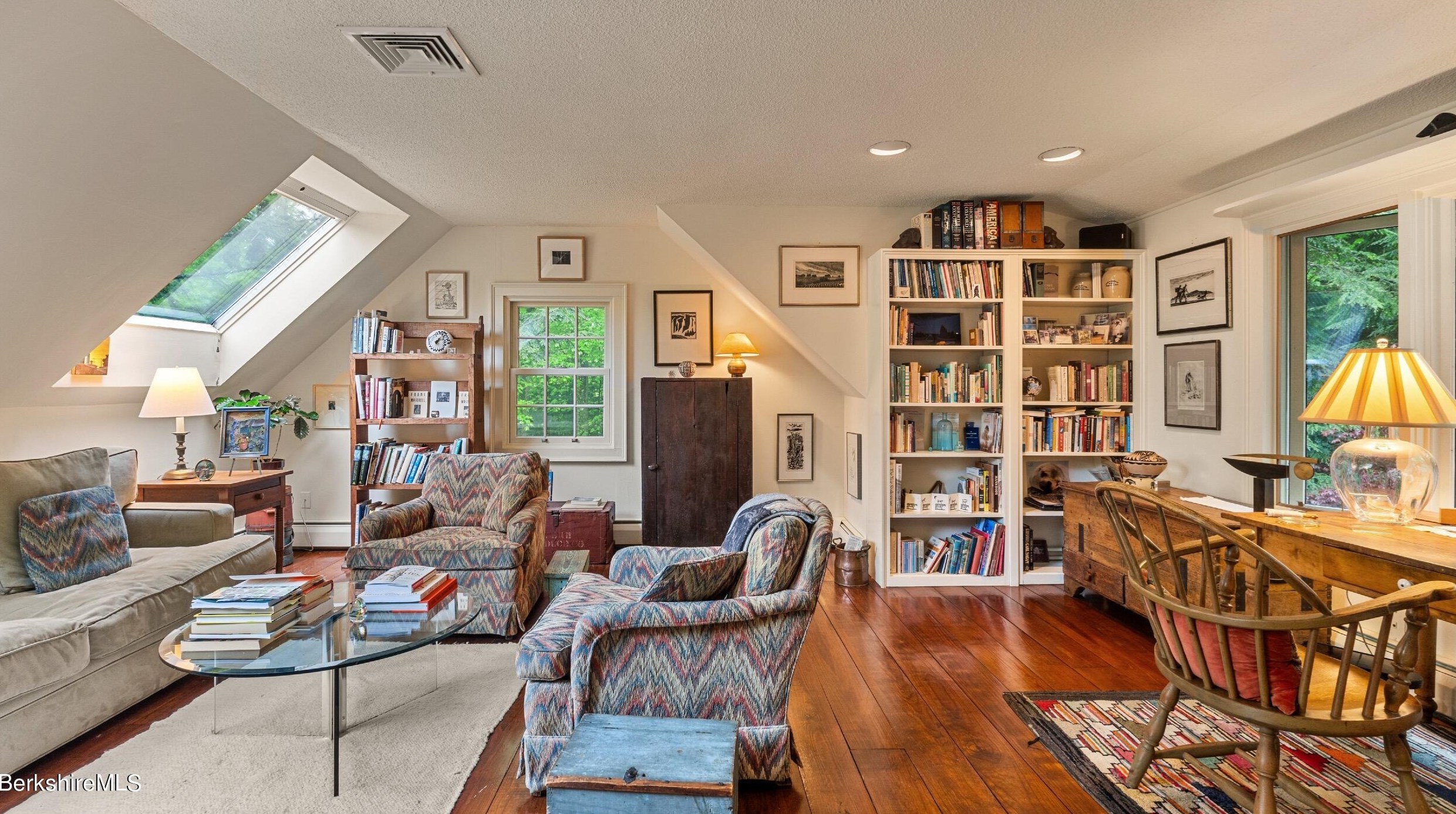 35 Edgewood Dr, Lenox MA  01240-2118 exterior