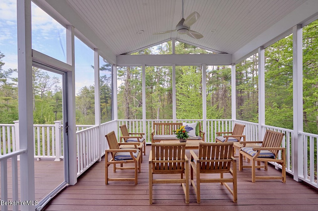 18 Burning Tree Rd, Alford MA 01230-1382 exterior