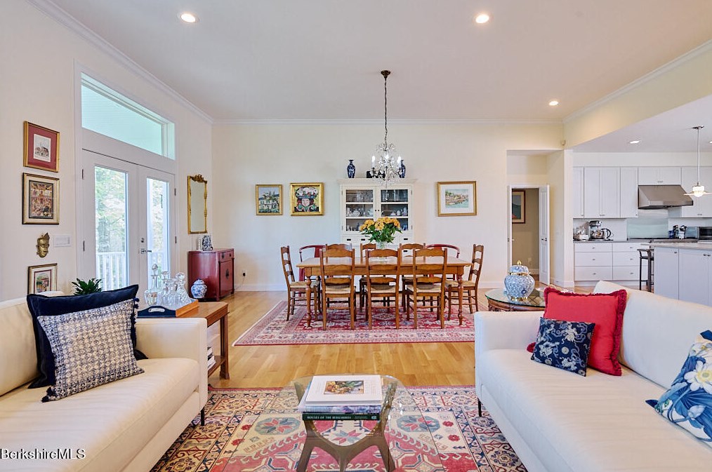 18 Burning Tree Rd, Alford MA 01230-1382 exterior