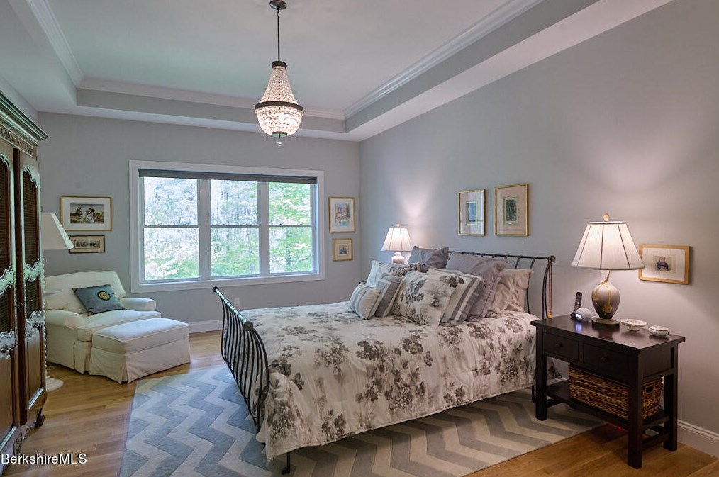 18 Burning Tree Rd, Alford MA 01230-1382 exterior