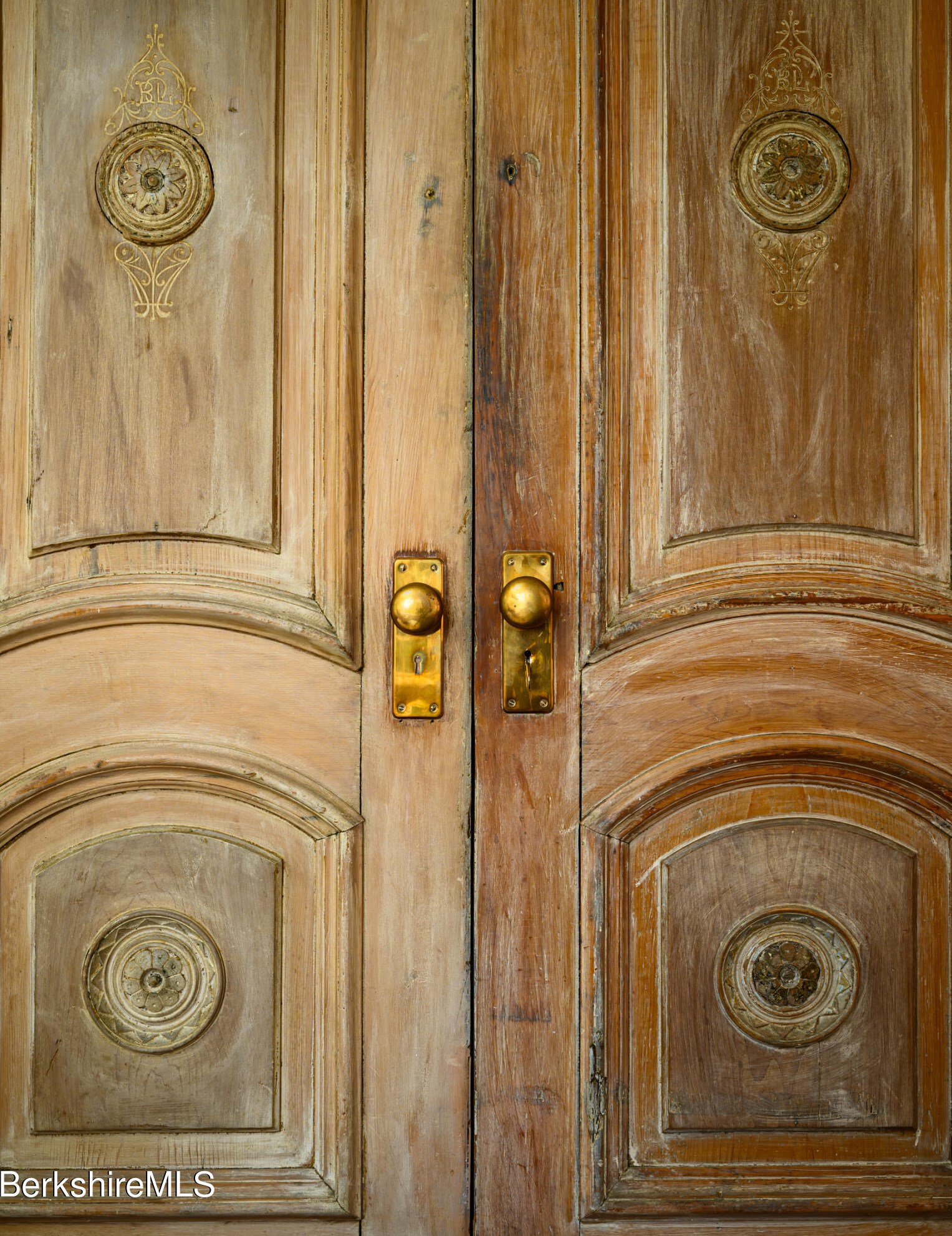 1571 Oblong Rd, Williamstown MA 01267-3096 exterior