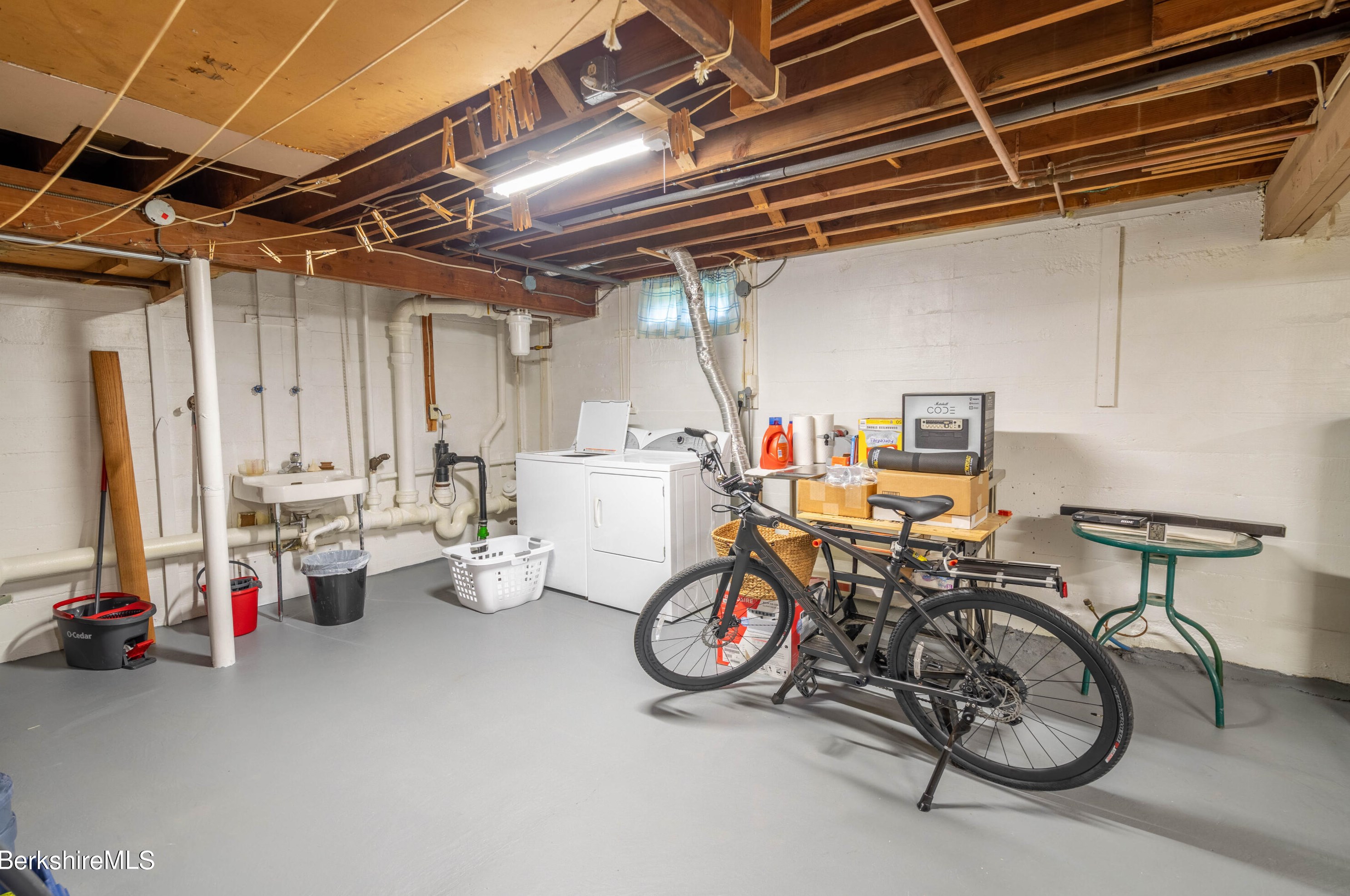 20 Willard Pl, Pittsfield MA 01201-5505 exterior