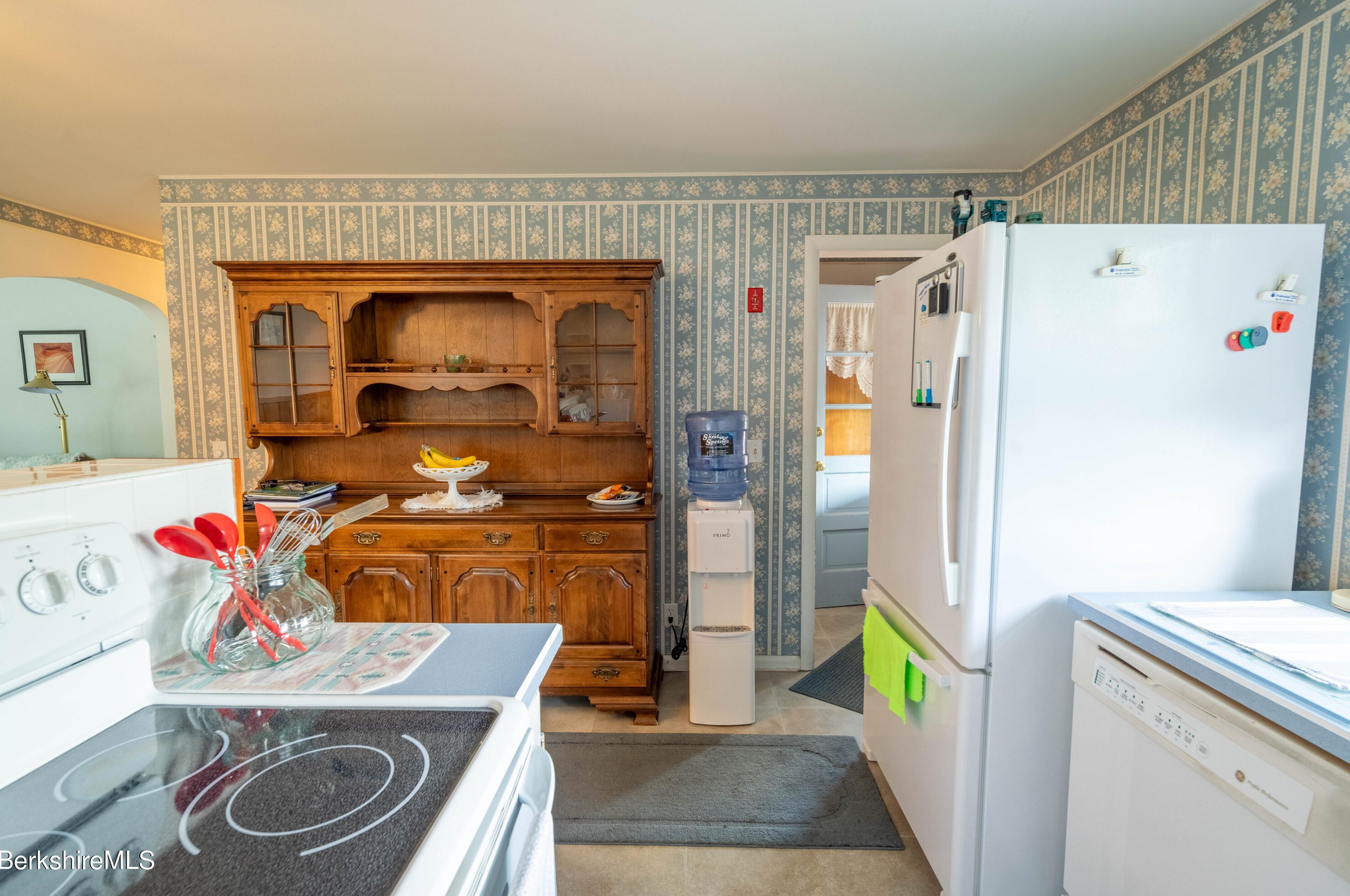 20 Willard Pl, Pittsfield MA 01201-5505 exterior