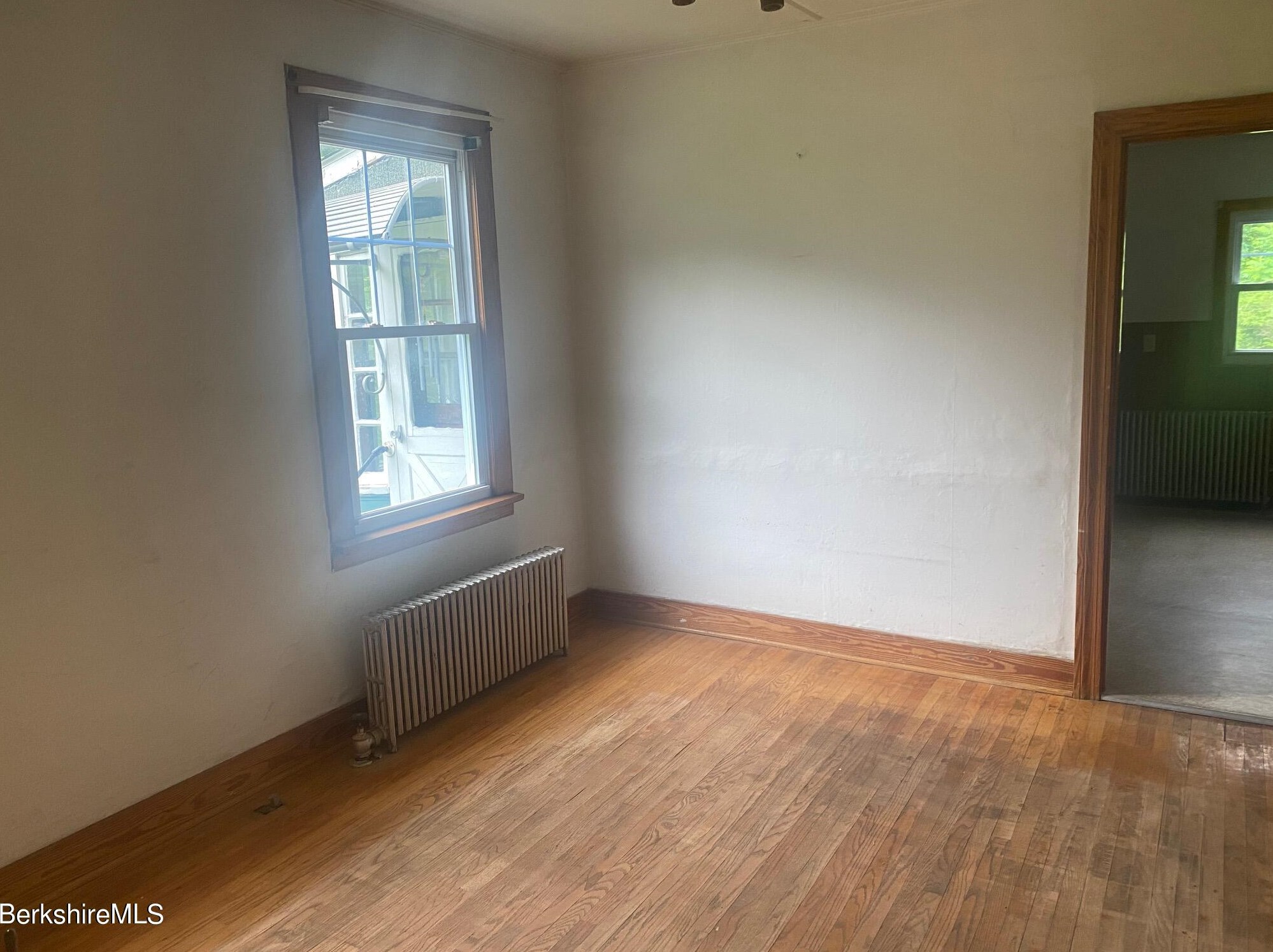 39 Grove St, Adams MA  01220-2115 exterior