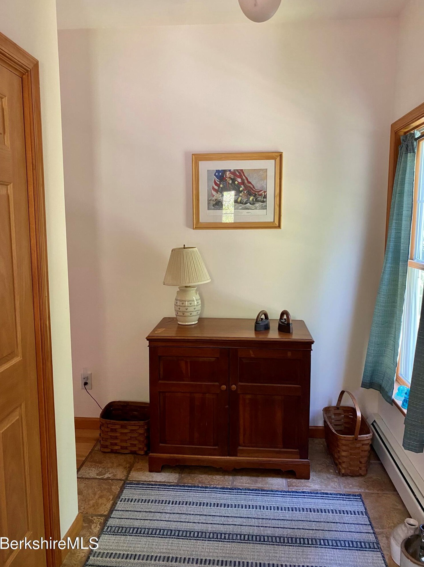 2 Rose Ct, Alford MA 01230-9741 exterior