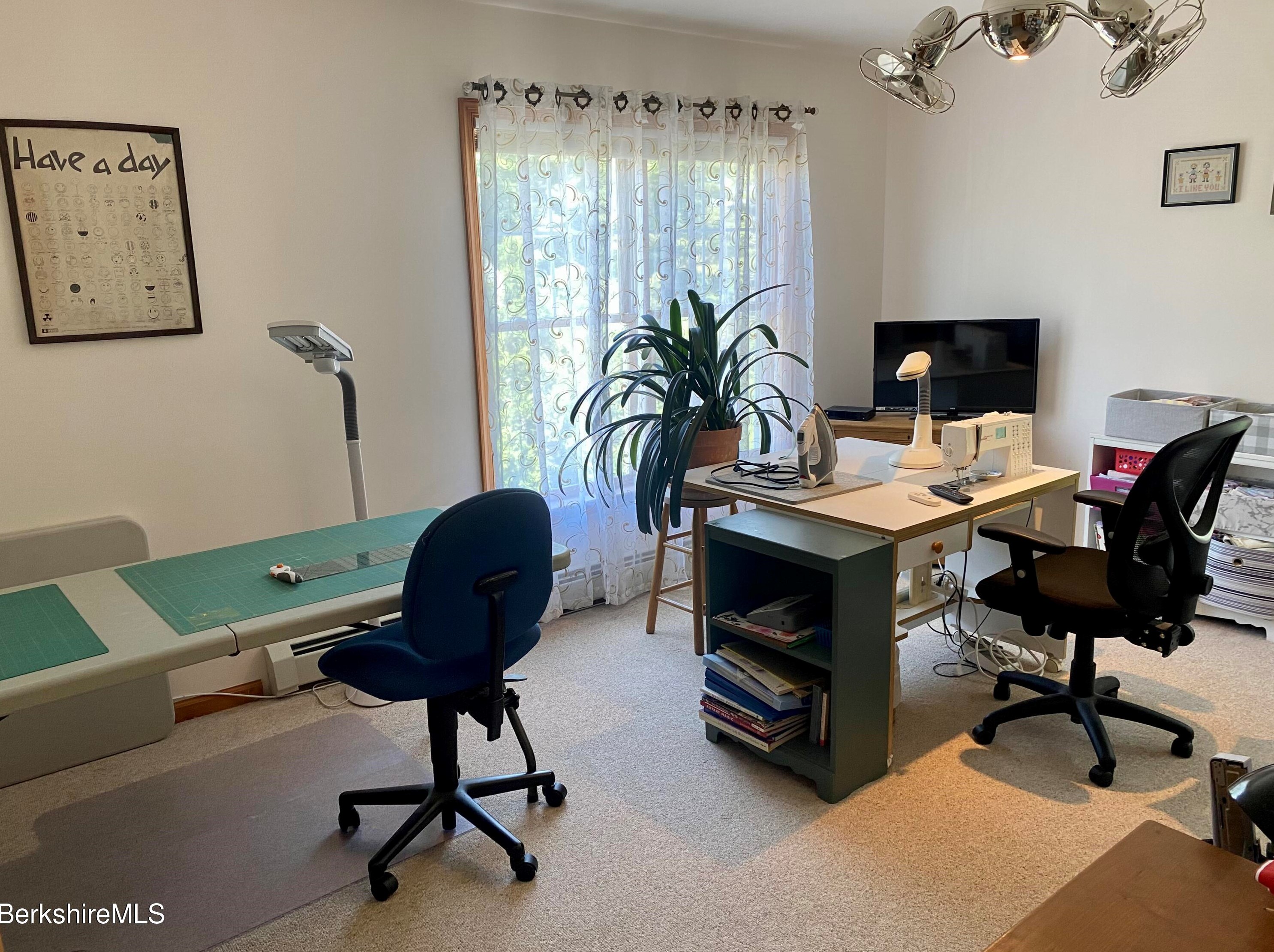 2 Rose Ct, Alford MA 01230-9741 exterior