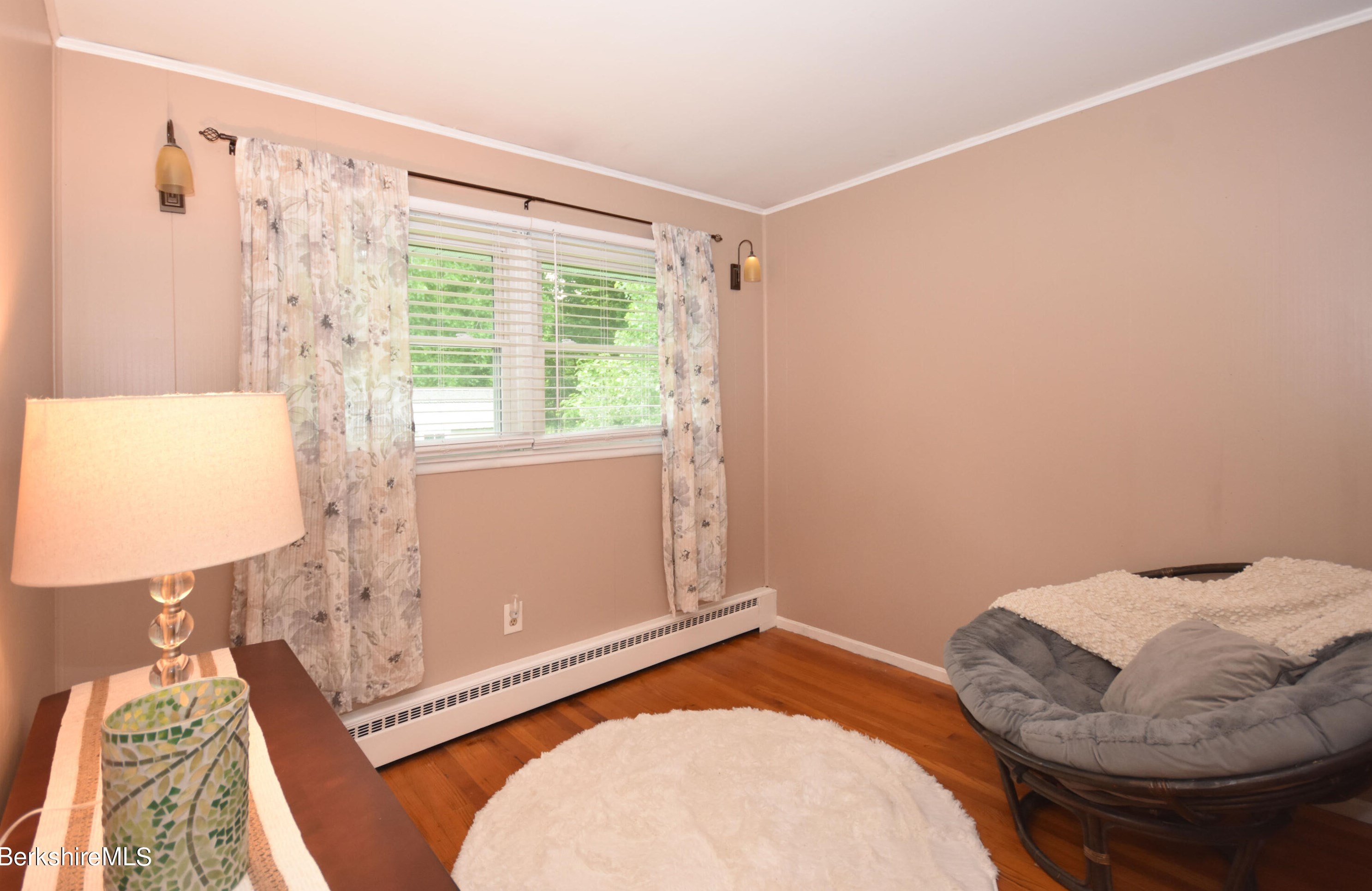 39 Goodrich St, Clarksburg MA 01247-3327 exterior