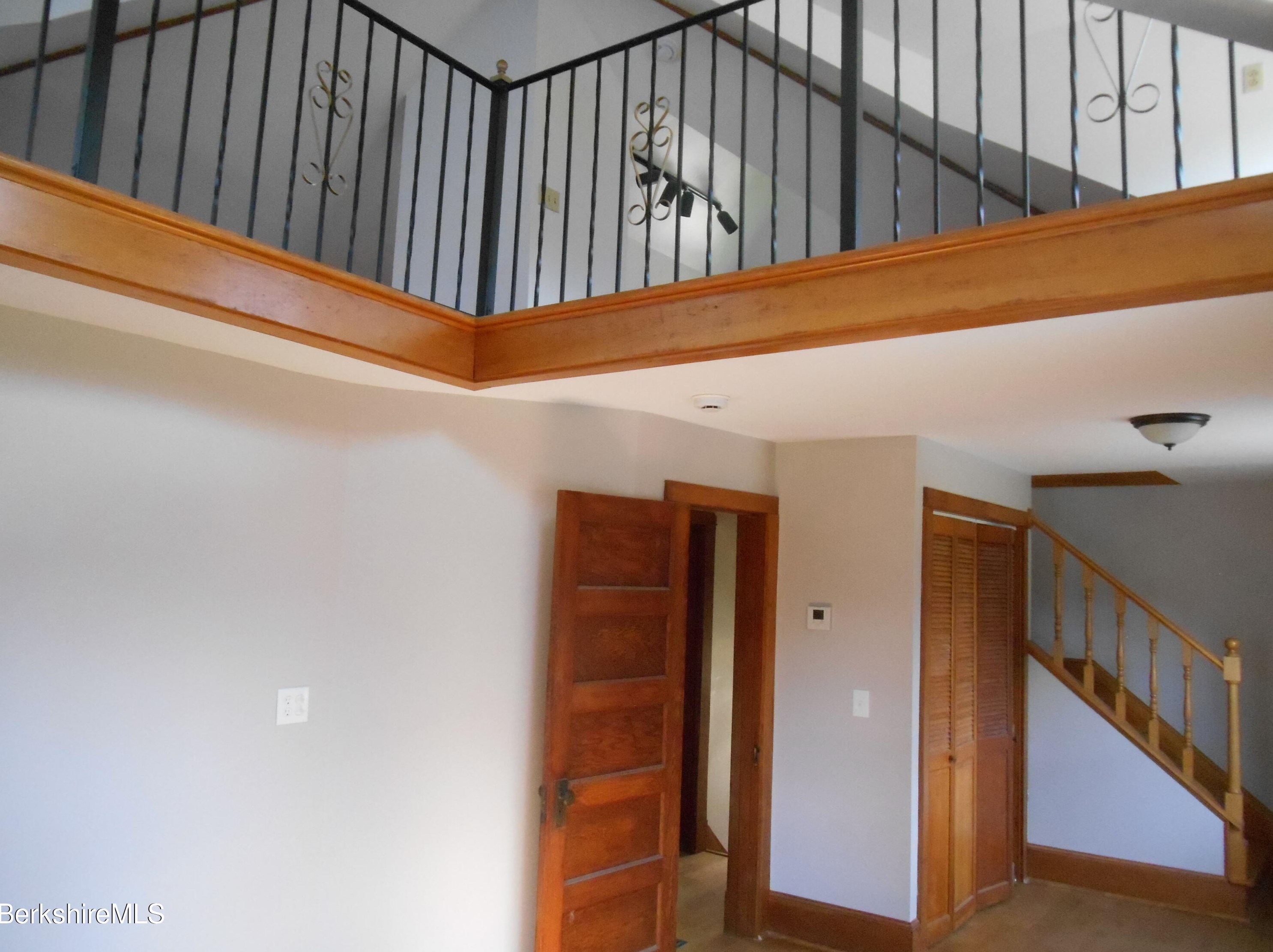 23 Elberon Ave, Pittsfield MA  01201-2838 exterior