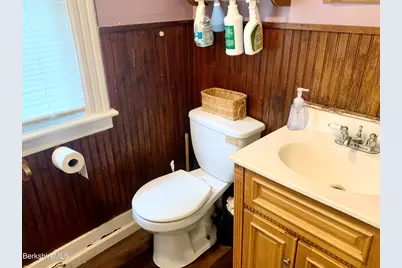 26 Springside Ave, Pittsfield, MA 01201 - Photo 21