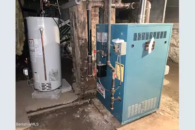 26 Springside Ave, Pittsfield, MA 01201 - Photo 23