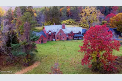 390 Tamaridge Rd, New Marlboro, MA 01259 - Photo 1