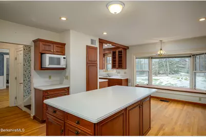 111 Park St, Williamstown, MA 01267 - Photo 15