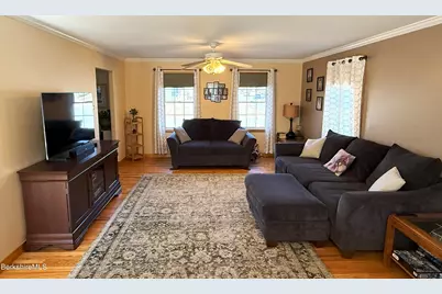 4 Filomena Dr, Pittsfield, MA 01201 - Photo 11