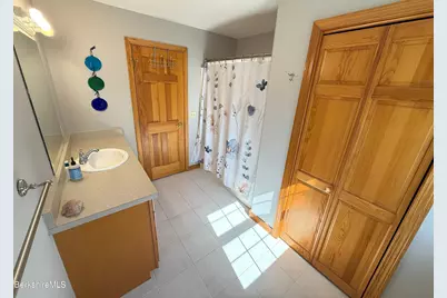 4 Filomena Dr, Pittsfield, MA 01201 - Photo 21