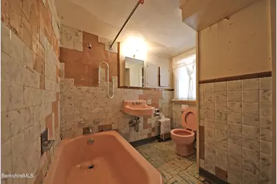 254 Main St, Sheffield, MA 01257 - Photo 19