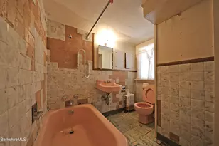 254 Main St, Sheffield, MA 01257 - Photo 19