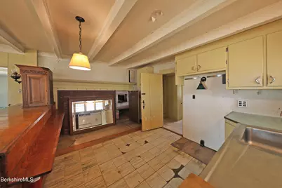 254 Main St, Sheffield, MA 01257 - Photo 11