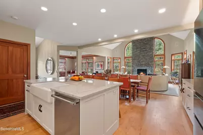 62 Stockbridge Ter, Lee, MA 01238 - Photo 15