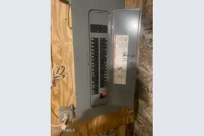 1025 Simonds Rd, Williamstown, MA 01267 - Photo 27