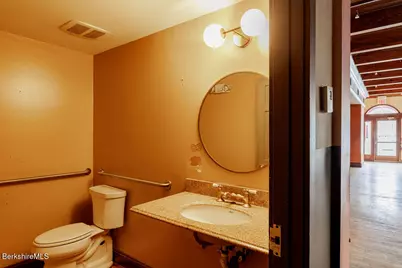 42/44 Railroad St, Great Barrington, MA 01230 - Photo 19