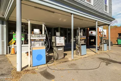 163 Front St, Great Barrington, MA 01236 - Photo 33