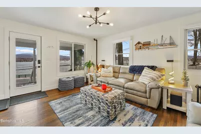 1526 North St, Pittsfield, MA 01201 - Photo 9