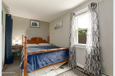 144 Brombach St, Pittsfield, MA 01201 - Photo 15