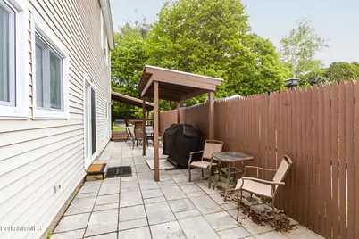 144 Brombach St, Pittsfield, MA 01201 - Photo 63