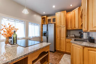 144 Brombach St, Pittsfield, MA 01201 - Photo 23