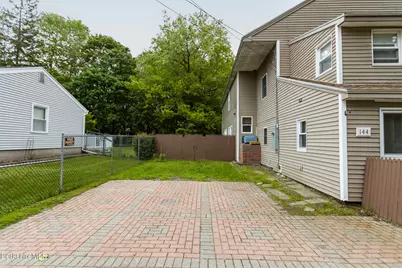 144 Brombach St, Pittsfield, MA 01201 - Photo 5