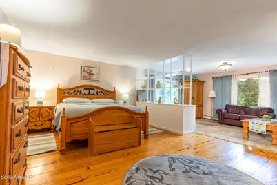 144 Brombach St, Pittsfield, MA 01201 - Photo 51