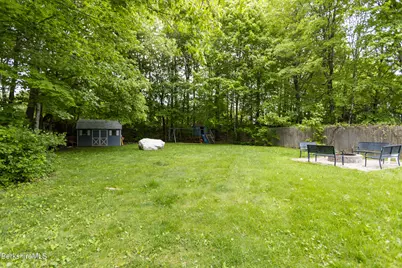 144 Brombach St, Pittsfield, MA 01201 - Photo 71