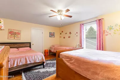 144 Brombach St, Pittsfield, MA 01201 - Photo 43