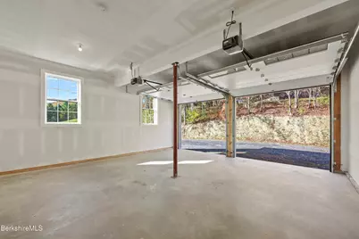 8 Northbrook Ln, Pittsfield, MA 01201 - Photo 65