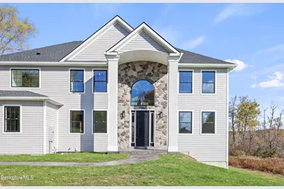 8 Northbrook Ln, Pittsfield, MA 01201 - Photo 5