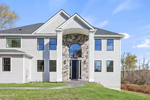 8 Northbrook Ln, Pittsfield, MA 01201 - Photo 5