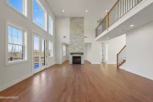 8 Northbrook Ln, Pittsfield, MA 01201 - Photo 19