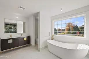 8 Northbrook Ln, Pittsfield, MA 01201 - Photo 53