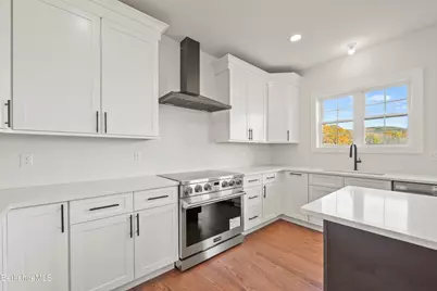 8 Northbrook Ln, Pittsfield, MA 01201 - Photo 39