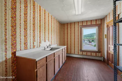 263 State Rd, North Adams, MA 01247 - Photo 23