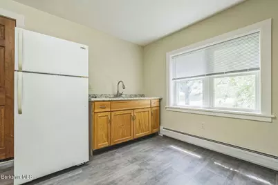 406 Main St, Great Barrington, MA 01230 - Photo 11