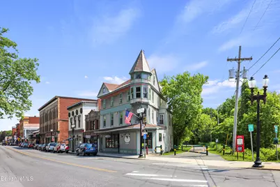 1 Park St, Adams, MA 01220 - Photo 31