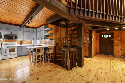 377 Highland Way, Sandisfield, MA 01255 - Photo 9