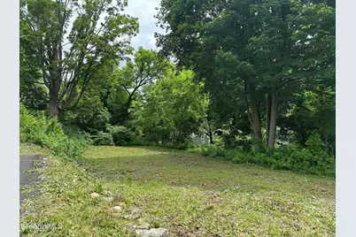 33 Circular Ave, Pittsfield, MA 01201 - Photo 1