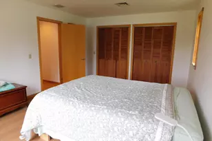 122 Thomas Island Rd, Pittsfield, MA 01201 - Photo 17