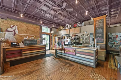 438/444 North St, Pittsfield, MA 01201 - Photo 9