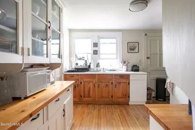 6-10 Manville St, Great Barrington, MA 01230 - Photo 27