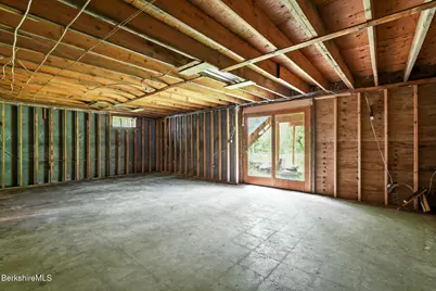 1310 Lenox Rd, Richmond, MA 01254 - Photo 33