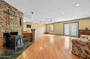 1310 Lenox Rd, Richmond, MA 01254 - Photo 9