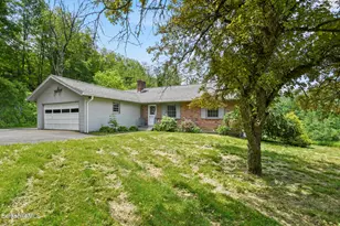 1310 Lenox Rd, Richmond, MA 01254 - Photo 5